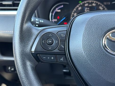 Certified 2025 Toyota RAV4 LE image 22