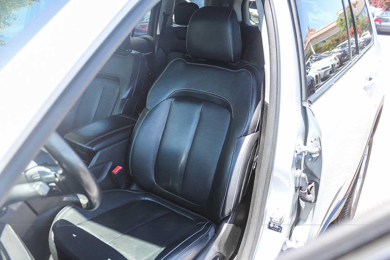 Used 2022 Jeep Grand Cherokee L Limited RWD image 33