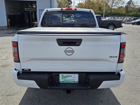 New 2026 Nissan Frontier SV image 8