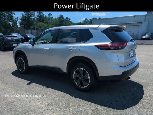 Used 2024 Nissan Rogue SV AWD/4WD image 7