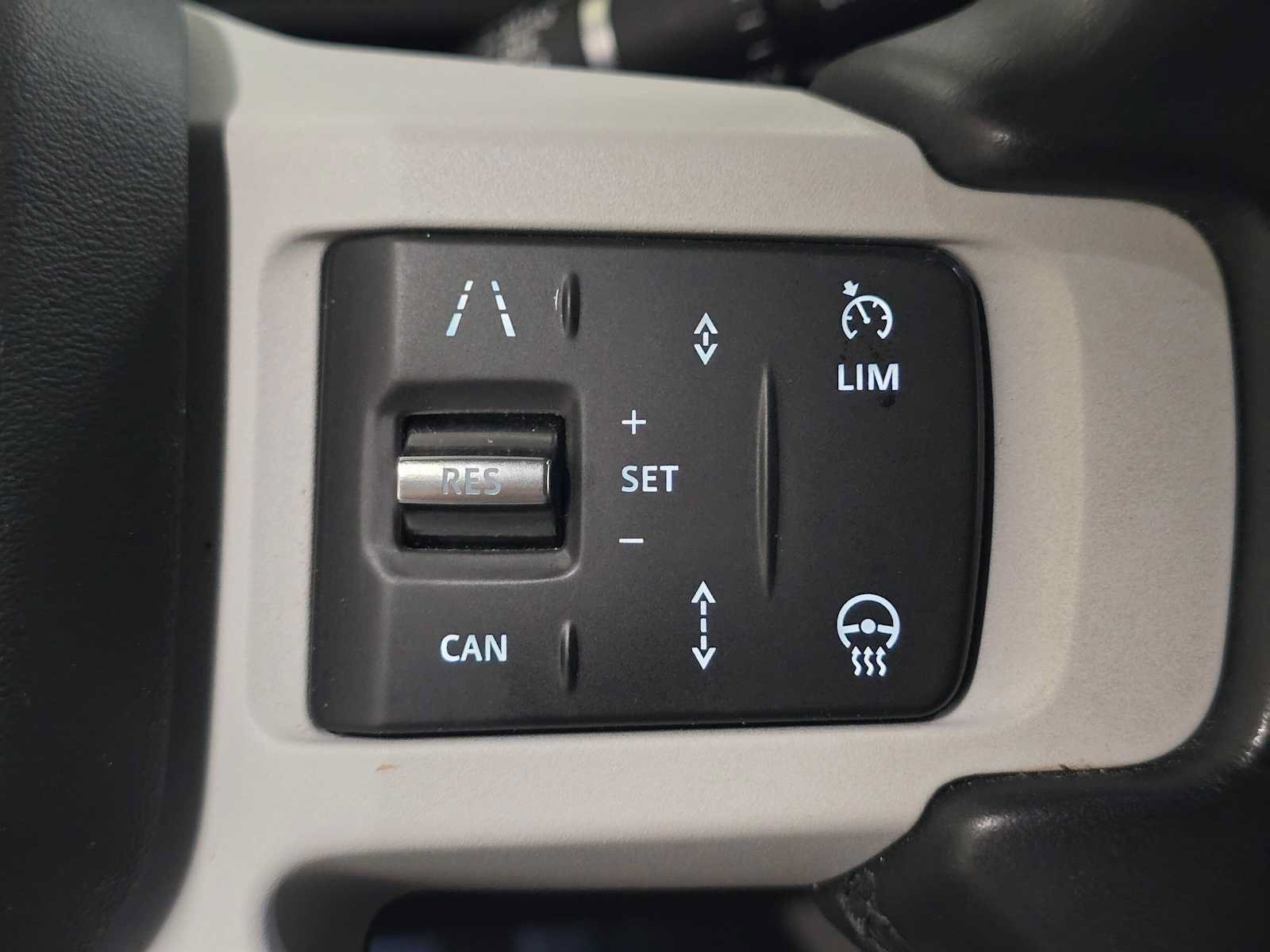 Used 2025 Land Rover Defender 110 S AWD/4WD image 31