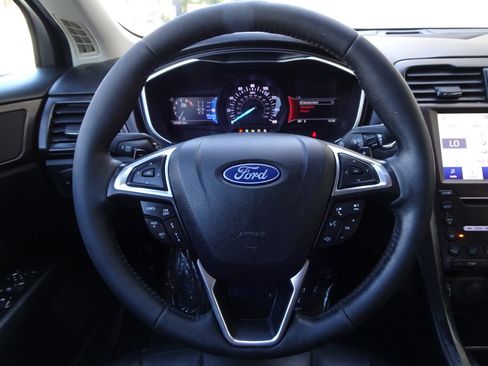Used 2020 Ford Fusion Titanium image 18