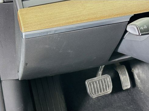 Used 2018 Tesla Model 3 Long Range image 16