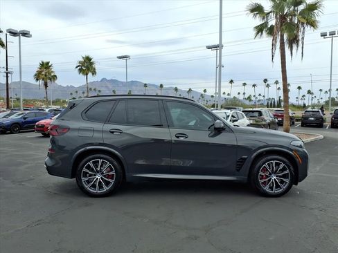 Used 2026 BMW X5 xDrive50e image 8