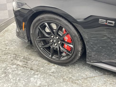 Certified 2025 Ford Mustang GT Premium image 29