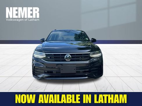 Used 2022 Volkswagen Tiguan SE R-Line AWD/4WD image 6