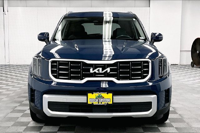 Used 2025 Kia Telluride S AWD/4WD image 4
