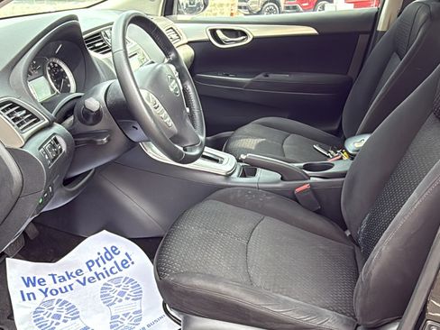 Used 2014 Nissan Sentra SR w/ SR Driver Package FWD image 18