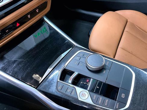 Used 2024 BMW 330i Sedan w/ Convenience Package RWD image 16