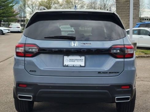 Certified 2025 Honda Pilot Black Edition image 31
