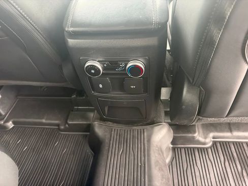 Used 2023 Ford Explorer XLT w/ Equipment Group 202A AWD/4WD image 43