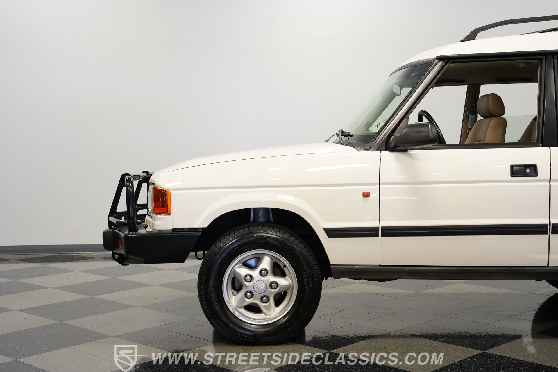 Used 1996 Land Rover Discovery AWD/4WD image 24