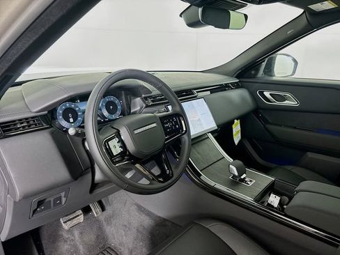 New 2026 Land Rover Range Rover Velar Dynamic SE image 9