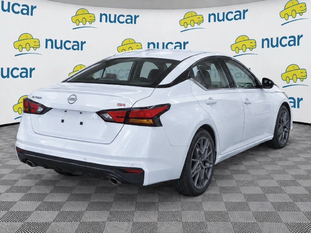 Used 2025 Nissan Altima 2.5 SR FWD image 4