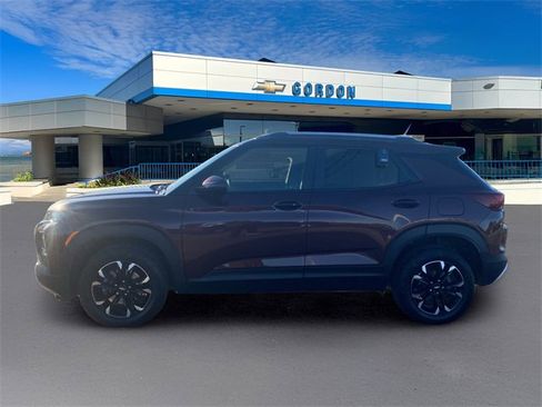 Used 2022 Chevrolet TrailBlazer LT w/ Convenience Package image 3
