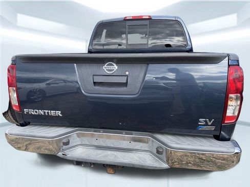 Used 2019 Nissan Frontier SV image 6