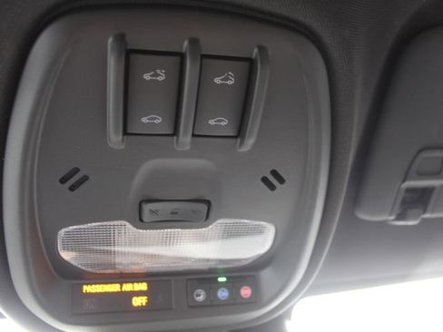 Used 2024 Buick Envista Avenir image 42