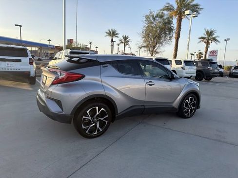 Certified 2019 Toyota C-HR Limited FWD image 4