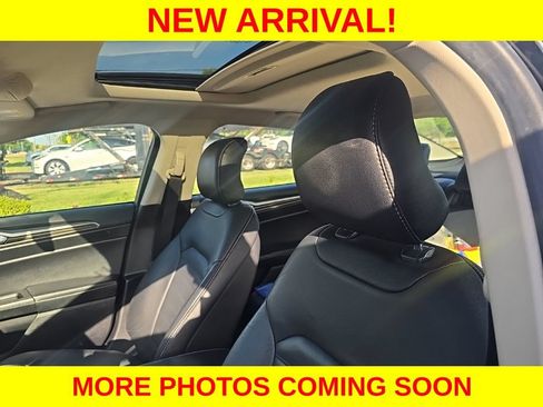 Used 2018 Ford Fusion Energi SE FWD image 13