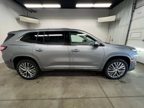 New 2026 Buick Enclave Avenir w/ Super Cruise Package image 2
