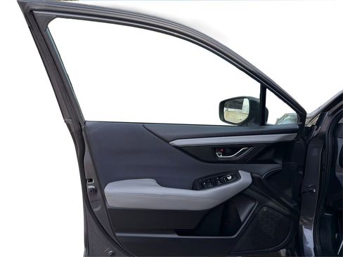 Used 2022 Subaru Outback Premium image 21