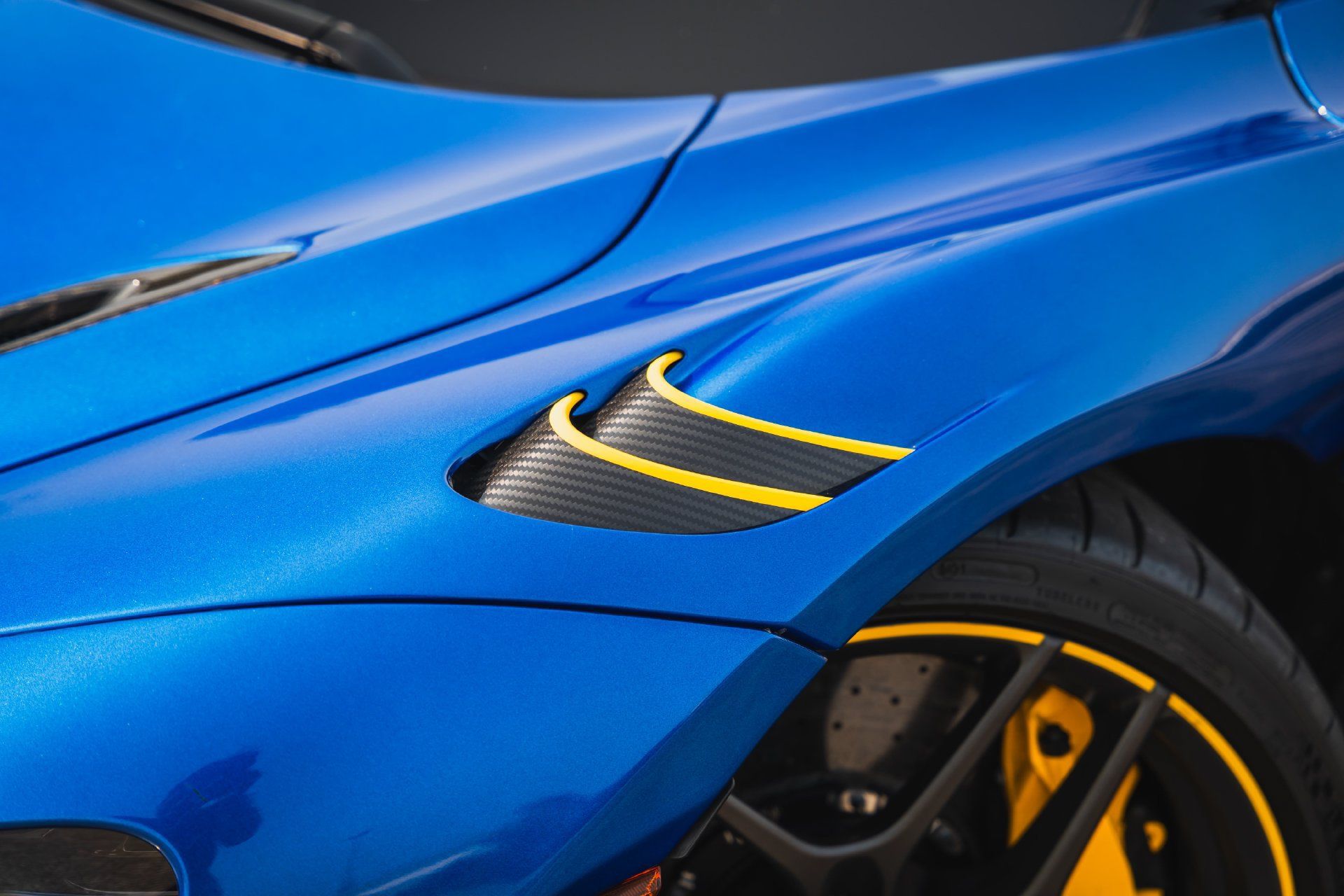 Used 2022 McLaren 765LT RWD image 10