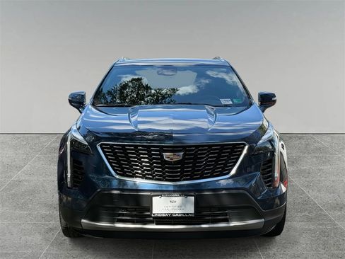 Certified 2022 Cadillac XT4 Premium Luxury w/ Technology Package image 8