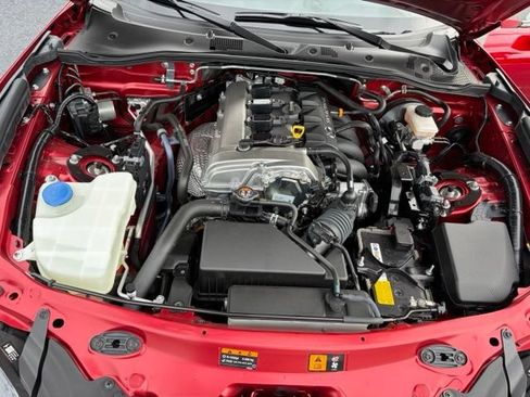 Used 2023 MAZDA MX-5 Miata Grand Touring RWD image 11