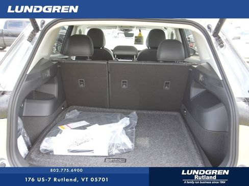 New 2026 Volkswagen Tiguan SE AWD/4WD image 8