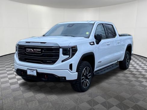 Used 2023 GMC Sierra 1500 AT4 w/ AT4 Premium Package image 3