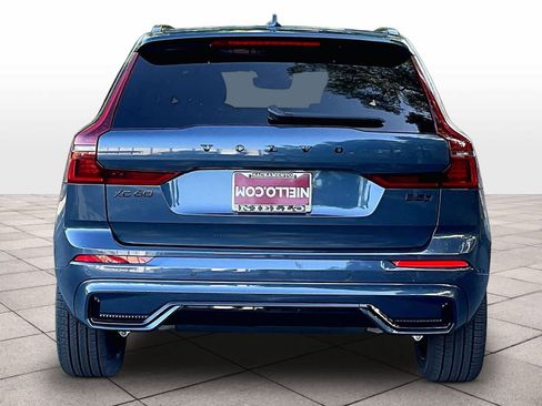 New 2026 Volvo XC60 B5 Ultra w/ Climate Package AWD/4WD image 6