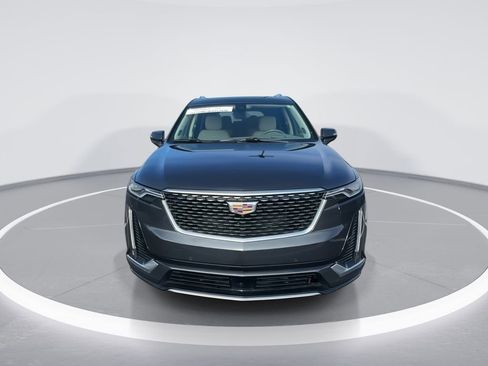 Used 2023 Cadillac XT6 Premium Luxury w/ Technology Package image 3