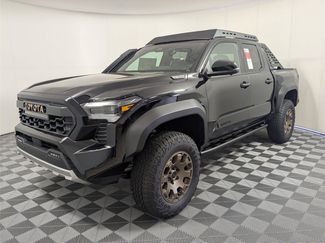 New 2025 Toyota Tacoma 4x4 Double Cab Hybrid video 2