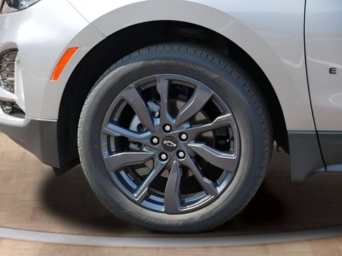 Used 2024 Chevrolet Equinox RS AWD/4WD image 9