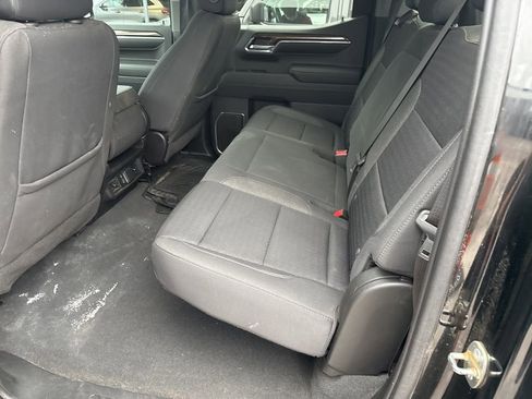 Used 2023 Chevrolet Silverado 1500 LT AWD/4WD image 9