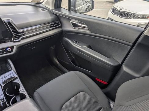 Certified 2023 Kia Sportage LX image 19