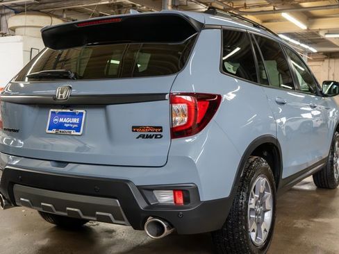 Used 2023 Honda Passport TrailSport image 6