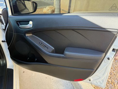 Used 2018 Kia Forte LX FWD image 13