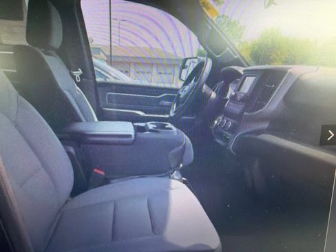 Used 2022 RAM 1500 Big Horn AWD/4WD image 14