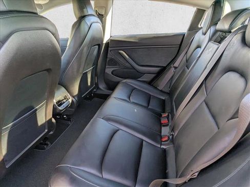 Used 2018 Tesla Model 3 Long Range image 19