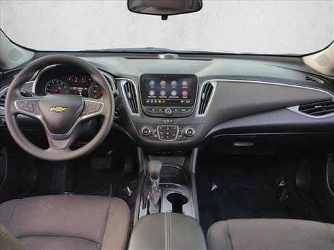 Certified 2022 Chevrolet Malibu LT FWD image 17
