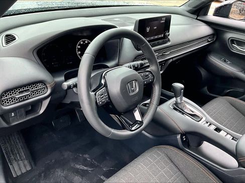 Used 2024 Honda HR-V Sport image 16