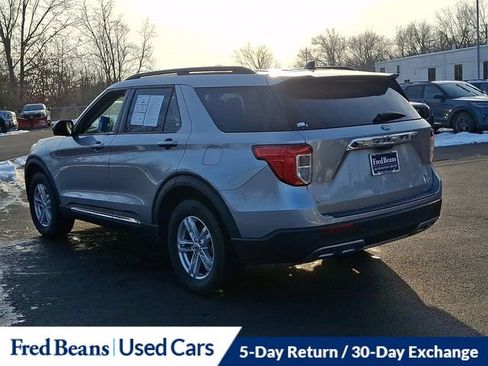 Certified 2022 Ford Explorer XLT w/ Equipment Group 202A image 9