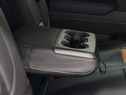 Certified 2025 GMC Sierra 1500 AT4 w/ AT4 Premium Package image 40