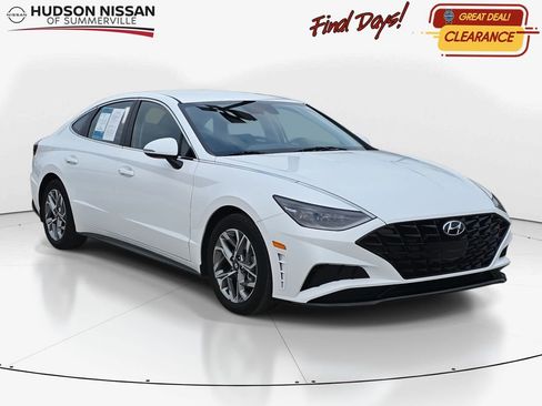 Used 2023 Hyundai Sonata SEL image 1