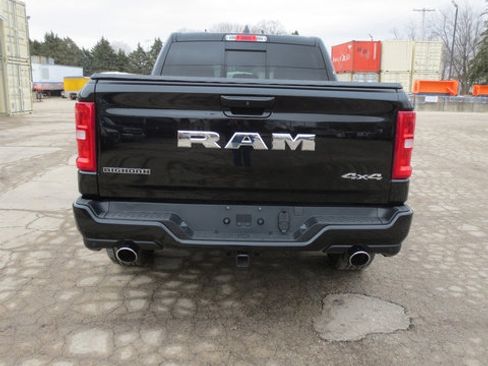 Used 2025 RAM 1500 Big Horn AWD/4WD image 7
