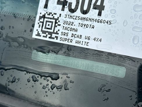 Used 2022 Toyota Tacoma SR5 image 3