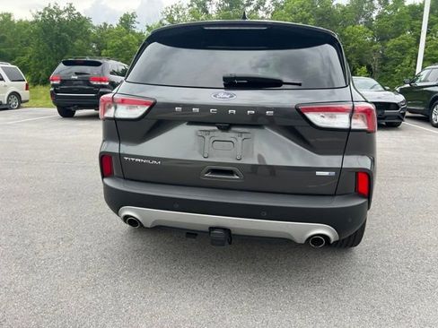 Used 2020 Ford Escape Titanium AWD/4WD image 13