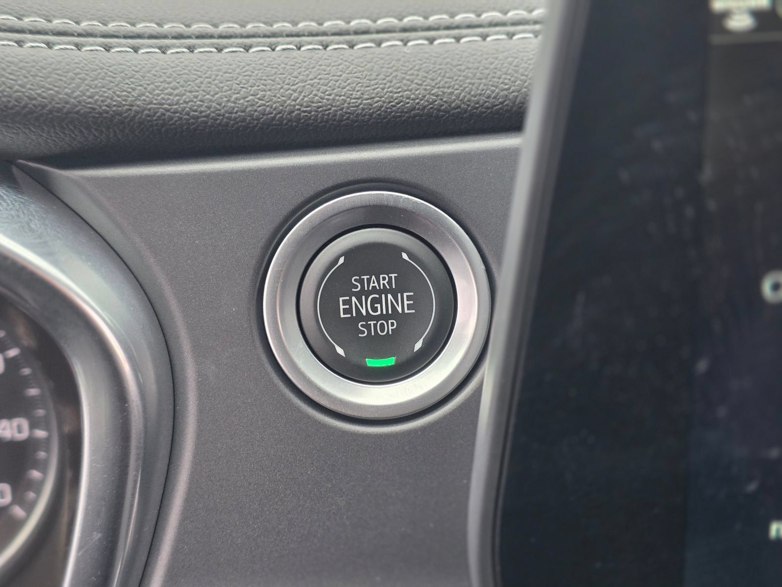 Used 2025 Chevrolet Blazer LT FWD image 35
