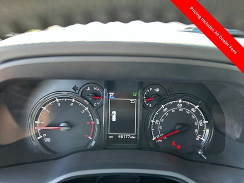 Used 2024 Toyota 4Runner SR5 Premium w/ Moonroof Package AWD/4WD image 10